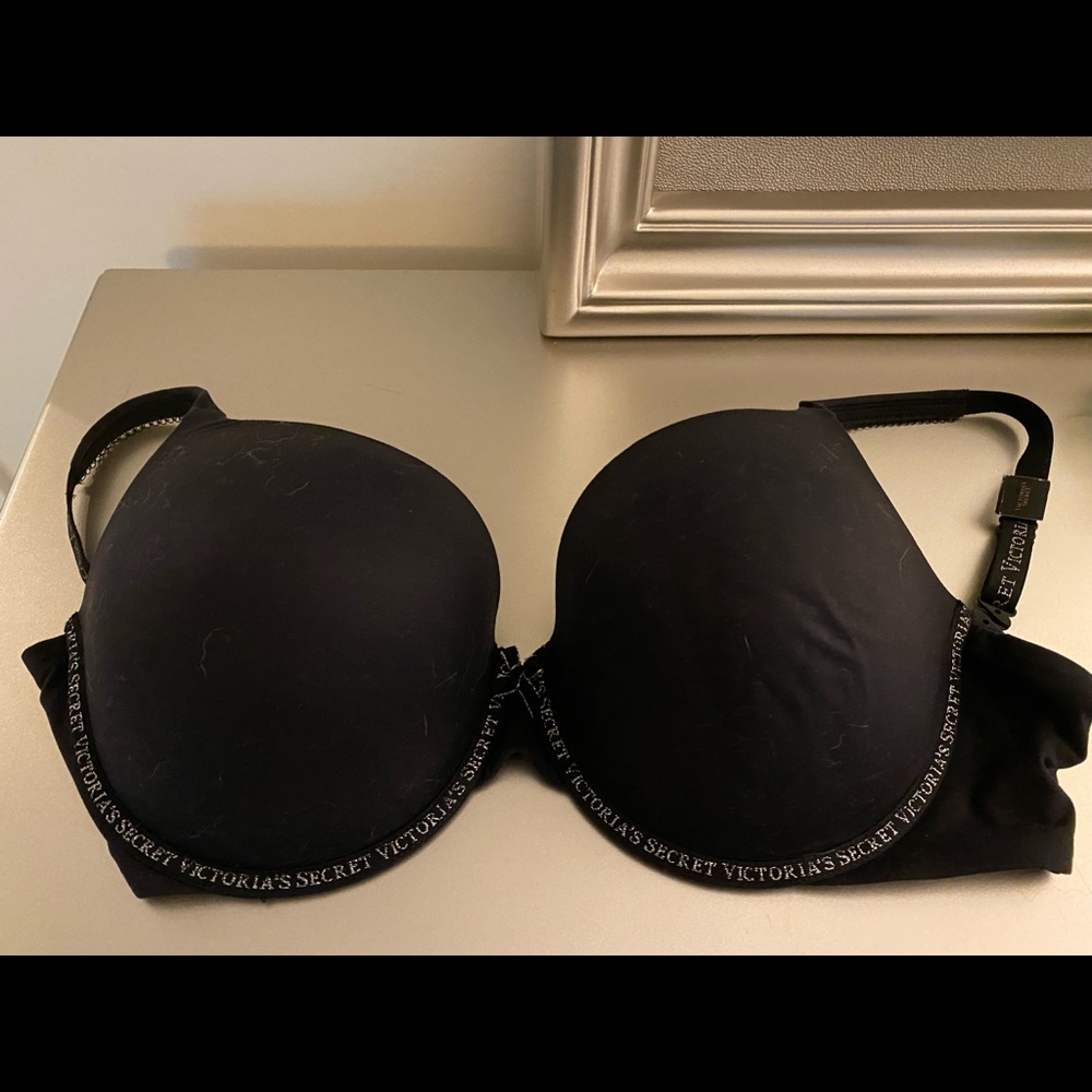 NWT Black Victoria’s Secret 36DDD perfect shape bra